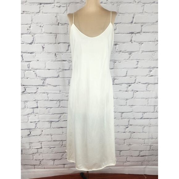 Vanity Fair Other - Vintage Vanity Fair Slip Womens S/M